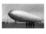 Close-Up Graf Zeppelin Blimp View Pôsters