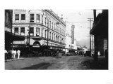 Honolulu, Hawaii City View of Fort Street Photograph - Honolulu, HI Posters