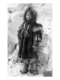 Eskimo Girl in a Parka in Nome, Alaska Photograph - Nome, AK Fotografía Eskimo Girl in a Parka in Nome, Alaska Photograph - Nome, AK Fotografía