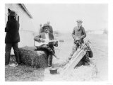 Men Playing Kazoos and Guitar Photograph Lámina Men Playing Kazoos and Guitar Photograph Lámina