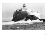 Tillamook, Oregon Lighthouse Near Seaside, OR Photograph - Tillamook, OR Poster
