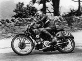 Stanley Woods sur une Moto Guzzi, 1935, course du Tourist Trophy ou TT, Île de Man, Grande-Bretagne Photographie