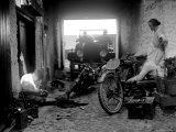 Preparation for the 1924 Isle of Man Amateur TT Race Fotografie-Druck