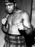 Boxer Muhammad Ali Dressed in Tartan Kilt Glengarry Hat Clenched Fists Photographie