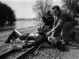 The Avengers Television Program 1965 Diana Rigg and Patrick Macnee Photographie
