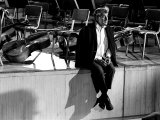 Composer Leonard Bernstein at Fairfield Hall During 1966 Rehearsal Concert - Fotografik Baskı Composer Leonard Bernstein at Fairfield Hall During 1966 Rehearsal Concert - Fotografik Baskı