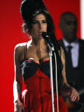 Amy Winehouse Performs "Rehab" at 2007 Brit Awards from London's Earls Court on Valentines Day 2007 Photographie