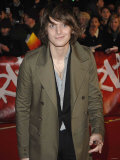 Paulo Nutini Arrives at the Brit Awards 2007 Photographic Print