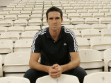England Cricket Star Kevin Pietersen is Announced as Adidas Sporting Ambassador Lámina fotográfica England Cricket Star Kevin Pietersen is Announced as Adidas Sporting Ambassador Lámina fotográfica
