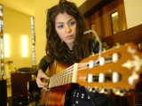 Katie Melua Playing at Dominican College. Picture: Mark Mccormick Lámina fotográfica