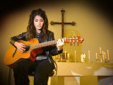 Katie Melua Playing at Dominica College. Picture: Mark Mccormick Lámina fotográfica