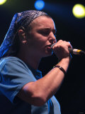 Sinead O'Connor Performing at the V Festival at Hylands Park in Chelmsford, Essex Lámina fotográfica