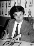 Rowan Atkinson Sign Copies of