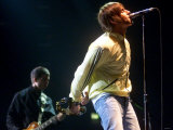 Liam Gallagher of Oasis Performing in the Odyssey Lámina fotográfica Liam Gallagher of Oasis Performing in the Odyssey Lámina fotográfica