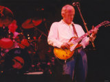 Mark Knopfler Performing at the Newcastle City Hall with His Five Piece Band, May 1996 Lámina fotográfica