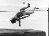 Rosemarie Ackermann, Gold Medallist in the High Jump with a New Olympic Record of 1 Meter93 Cm Lámina fotográfica