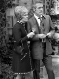 Joanne Woodward and Husband Paul Newman at Press Conference in London in Hamilton Place Photographie