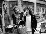 Serge Gainsbourg et Jane Birkin au marché de Berwick Street, Londres Photographie