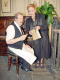 Allo Allo Rene and Madame Edith Artois in Hit BBC Sitcom Allo Allo Lámina fotográfica Allo Allo Rene and Madame Edith Artois in Hit BBC Sitcom Allo Allo Lámina fotográfica
