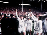 Tottenham Hotspur Celebrate After Beating Chelsea in FA Cup Final at Wembley Lámina fotográfica Tottenham Hotspur Celebrate After Beating Chelsea in FA Cup Final at Wembley Lámina fotográfica