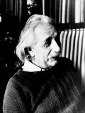 Albert Einstein Professor in the Study of His Home c.1937 Photographie