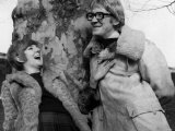 British Actor David Warner and Cilla Black Lámina fotográfica British Actor David Warner and Cilla Black Lámina fotográfica