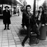 Sex Pistols British Pop Group Punk in Holland 1977 Lámina fotográfica Sex Pistols British Pop Group Punk in Holland 1977 Lámina fotográfica