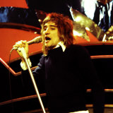 Rod Stewart - Pop Star - the Faces in Rehearsals at the White City Studios of Top of the Pops Photographie