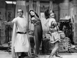 Morcambe and Wise Glenda Jackson Plays Cleopatra in a Sketch with Eric Morecambe and Ernie Wise Photographie
