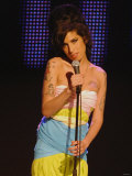 Amy Winehouse Performs at the 2007 Mercury Music Awards at the Grosvenor Hotel in Central London Photographie