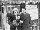 Wedding Mrs Odette Sansom and Capt. Peter Churchill at Kennington Register Office Photographie