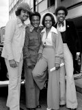 Singer Gladys Knight and the Pips Pose For a Picture at Heathrow Airport 10th May 1973 Photographie