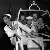 On the Town Musical with Elliott Gould, Andrea Jaffe, Franklin Kiser, Gillian Lewis, Carol Arthur Photographic Print