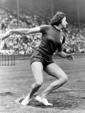 London 1948 Olympic Games French Competitor Micheline Ostermeyer in the Womens Disc Lámina fotográfica