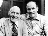 Henry Cooper, Former Heavyweight Boxer, January 1976 with His Father at His Wembley Home Fotografisk tryk