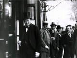 Winston Churchill at the Savoy Hotel For Lunch with David Lloyd George, 1920s Photographie