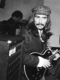 George Harrison Singer with the Beatles Pop Group December 1969 Stampa fotografica George Harrison Singer with the Beatles Pop Group December 1969 Stampa fotografica