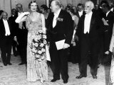 Winston Churchill with Mr and Mrs Denvir at a Function 1931 Photographie