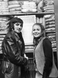 Footballer George Best Meets Actress Juliet Mills in His Boutique in Manchester March 1969 Photographie