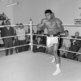 Muhammad Ali Training at BBC Gym in Preparation For His Fight Against Brian London Lámina fotográfica