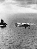 "Puss" Moth Flown by JA Mollison over the Atlantic on Its Record-Making Flight from Ireland to NY Fotografie-Druck