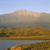 View of Mount Meru and One of the Momella Lakes Photographie par David Pluth