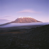 View of Snow-Capped Mount Kilimanjaro From Mawenzi Tarn Photographie par David Pluth