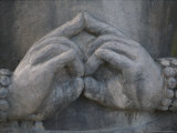 Close View of a Buddhist Statue's Hands Photographie par Joy Tessman