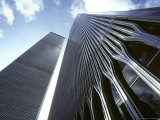Skyward View of the Twin Towers of the World Trade Center Lámina fotográfica por Rex Stucky