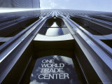 Skyward View of the Twin Towers of the World Trade Center Lámina fotográfica por Rex Stucky