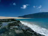 Small Beach on Isla Graciosa Fotografie-Druck von Greg Gawlowski