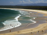 People Enjoy Broulee Beach Near Tomakin Photographie par Simon Foale