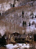 Lodges in Winter Landscape Photographie par Ionas Kaltenbach