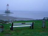 Sandy Point Lighthouse on a Foggy Morning, Nova Scotia, Canada Fotografisk tryk af Julie Eggers Sandy Point Lighthouse on a Foggy Morning, Nova Scotia, Canada Fotografisk tryk af Julie Eggers